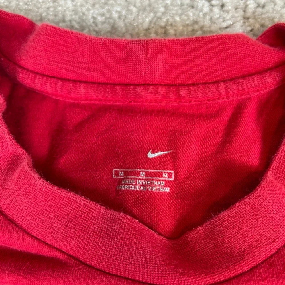 Nike Air Graphic T-Shirt Mens Medium Red Short Sleeve Basketball Since‎ 1982 Tee